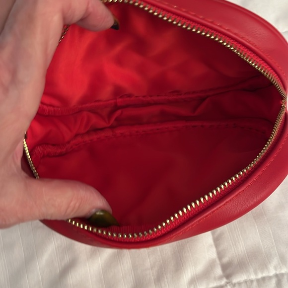 Red quilted fanny pack Steve Madden - Picture 6 of 11